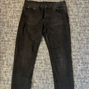 MNML BLACK SKINNY JEANS